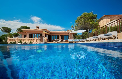 Portopetro Villa | Country House 'Ses Penyes' with Sea View, Wi-Fi and Air Conditioning