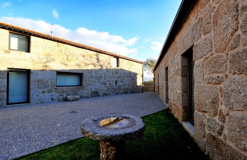 Fafe House | Country house with 2 bedrooms. Organic Farm 7 ha. Casas do Ermo