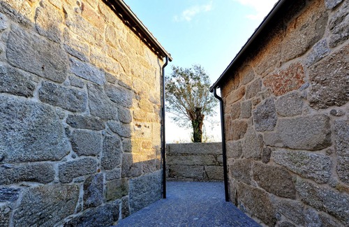 Fafe House | Country house with 2 bedrooms. Organic Farm 7 ha. Casas do Ermo