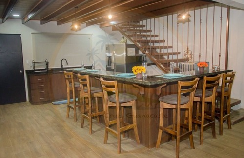 Santa Cruz House | Country house with heated pool and huge backyard.