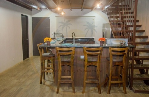 Santa Cruz House | Country house with heated pool and huge backyard.