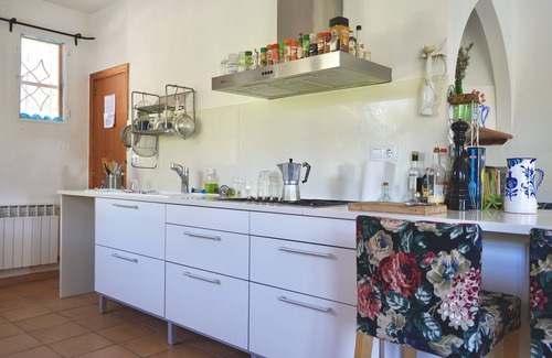 Beceite Ski Chalet | Country house with panoramic terrace over the lake in the mountains of Aragon
