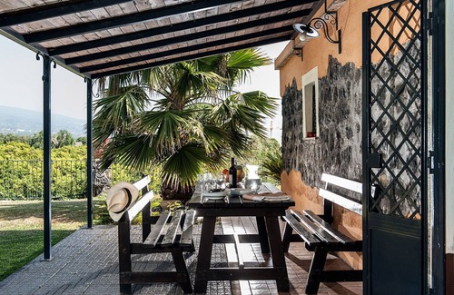 Acireale House | Country-house with pool and Etna and sea views
