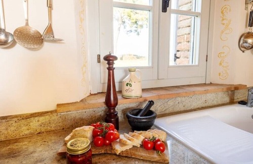 Ferretto House | Country House with private pool in Umbria/Tuscany