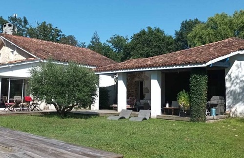 Louer House | Country house with swimming pool