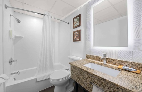 Coon Rapids Hotel | Country Inn & Suites by Radisson, Coon Rapids, MN