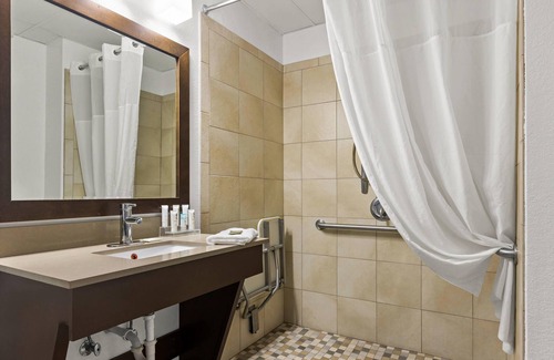 Hinesville Hotel | Country Inn & Suites by Radisson, Hinesville, GA