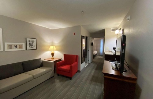 Athens Hotel | Country Inn & Suites by Radisson, Athens, GA