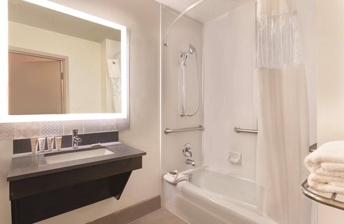 North Little Rock Hotel | Country Inn & Suites by Radisson, North Little Rock, AR