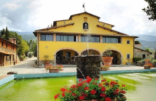San Donato in Fronzano Apartment | Country Estate Fattoria degli Usignoli