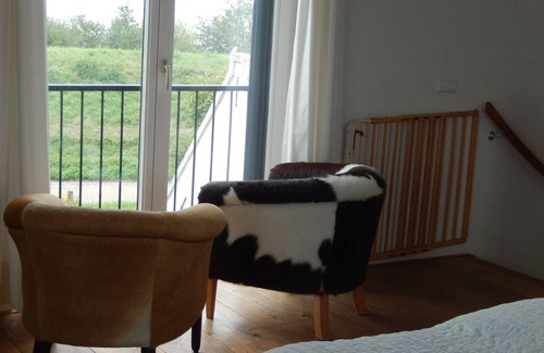 Municipality of Edam-Volendam Other | Country & Lake The Kaakberg 15 miles from Amsterdam