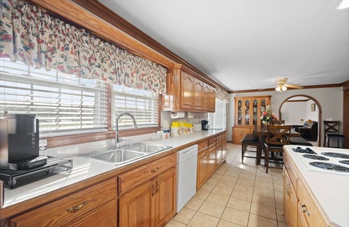 Springfield House | Country living at its best, chickens and a beautiful stocked pond to fish in
