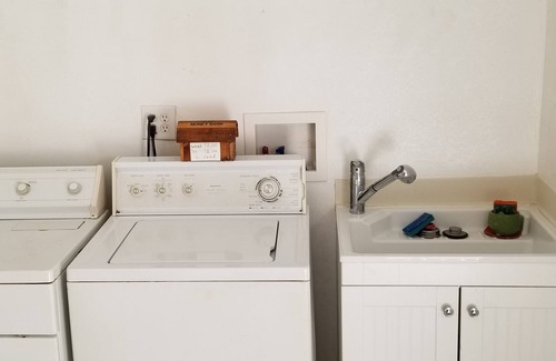 Perris House | COUNTRY LIVING, COZY AND NEAR MAYOR CITIES