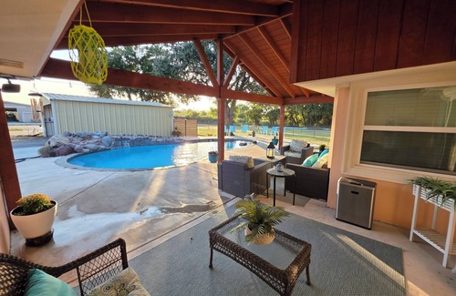 Mesquite House | Country living in the city. Gorgeous 3bdrm2bth home in the outskirts of mesquite