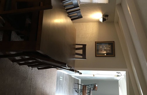 Independence House | Country living in the city by the stadiums