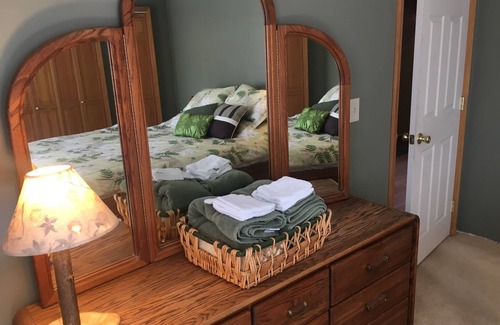LaFayette Cabin | Country Lodge: Hot Tub, Waterfalls, Pond, Hiking, Amazing Views, & Chickens
