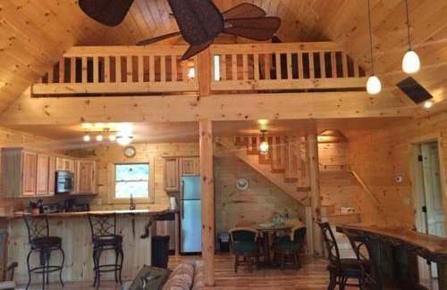 Asheville House | Country Log Cabin-15 min to Asheville