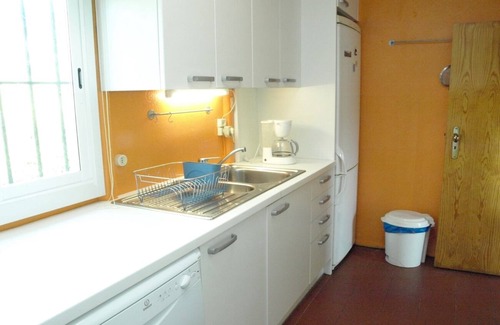 Lanhelas House | Country house and pool on hillside with beautiful views over the River Miño and Galicia