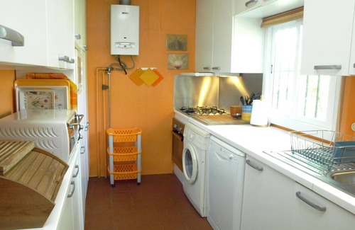 Lanhelas House | Country house and pool on hillside with beautiful views over the River Miño and Galicia