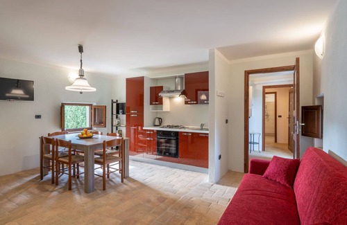 Montone Other | Country Resort in Montone with 1 bedrooms sleeps 3