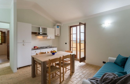 Montone Other | Country Resort in Montone with 1 bedrooms sleeps 3