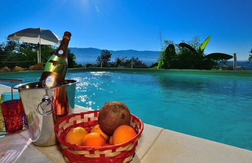 Rignano sull'Arno Cottage | COUNTRY RESORT THE ASH