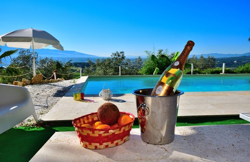 Rignano sull'Arno Cottage | COUNTRY RESORT THE ASH