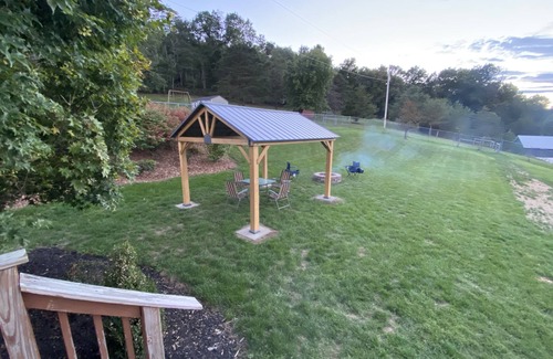 Elliottsburg House | Country retreat, dogs ok, fire pit, 15 min 81/76, Carlisle