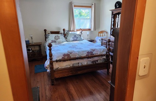 Hickman Other | Country Retreat Farmhouse close to fishing lakes and a scenic parkway