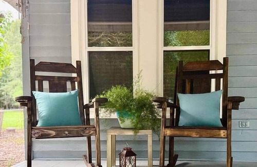 Pride House | Country Retreat in Pride