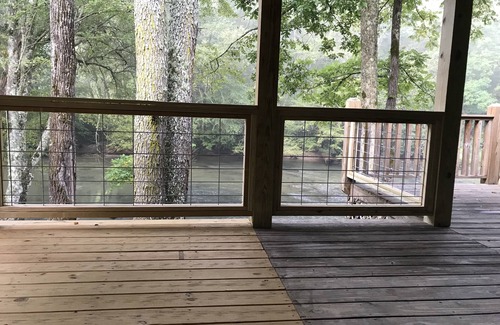 Murphy House | Country River Cabin