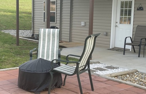 Sevierville Apartment | Country Setting with Cozy One Bedroom Unint