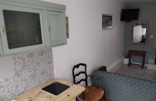 Sablonnieres Apartment | COUNTRY STUDIO - NEAR DISNEYLAND - VAL D'EUROPE - PARIS