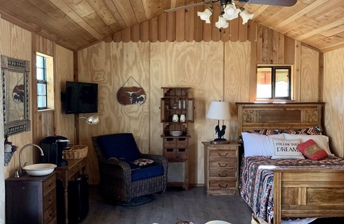 Bandera Cabin | Country style Cabins on Ranch - peaceful & close to town