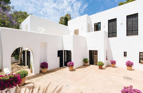 Sant Rafael de Sa Creu Villa | Country-view villa with pool