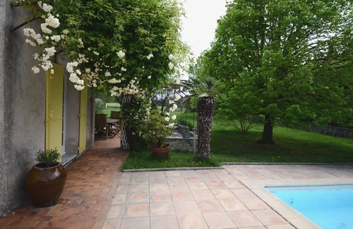 Monteux Villa | COUNTRY VILLA, SHADED, LARGE QUIET, RESTORING, NEAR THE VENTOUX