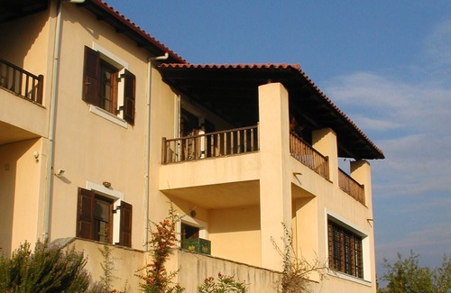 Xylokastro-Evrostina Villa | Country villa with amazing view, close to important sites and beaches.