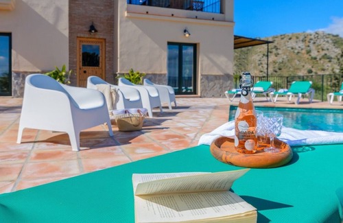 Cartama Villa | Countryhouse Bradomín Cártama by Ruralidays