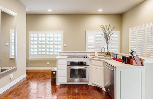 Volente House | Countryside 3-story home with game room, WFH office & guest house with kitchen