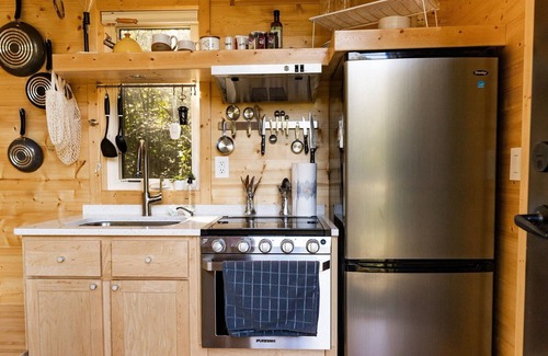 Griffin House | Countryside Tiny Home Experience in McDonough