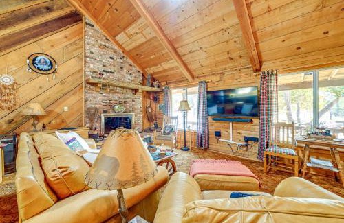 Badger House | Countryside Views Family-Friendly Badger Cabin