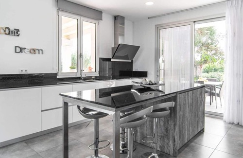 Llubi Villa | Countryside villa, high-end facilities great views