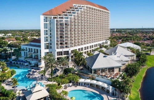 Pelican Bay Resort | Couple Beach Retreat: Relaxing Gulf View Room w/Outdoor Swimming Pools Access