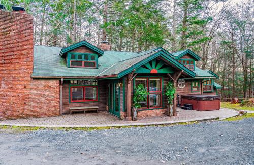 Beemerville House | Couple's Retreat Lodge with Hot Tub and River Views