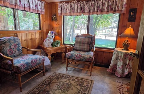 Christopher Creek Cabin | Couple's Retreat on the Creek with Outdoor Spa & Fireplace