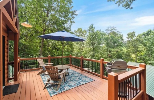 Dahlonega Cabin | Couples Carriage House Retreat - Wineries & Hiking