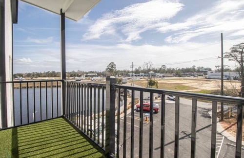 Gulfport Apartment | Couples Coastal Getaway w/pool