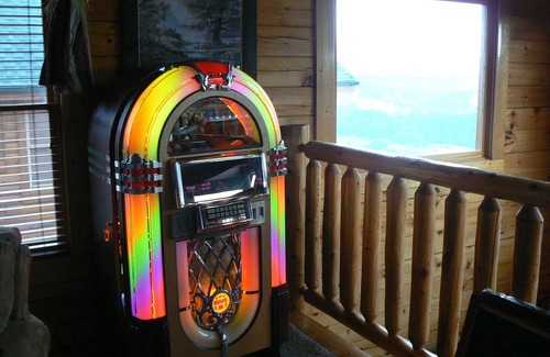 Sevierville Cabin | Couples Delight! Unobstructed Views of the Smoky Mountains National Park!