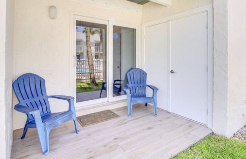 Historic District Condo | Couples Retreat at Colony Beach Club