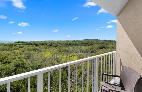 Tavernier Condo | Couples' Retreat 1BR w/Pool & Ocean View